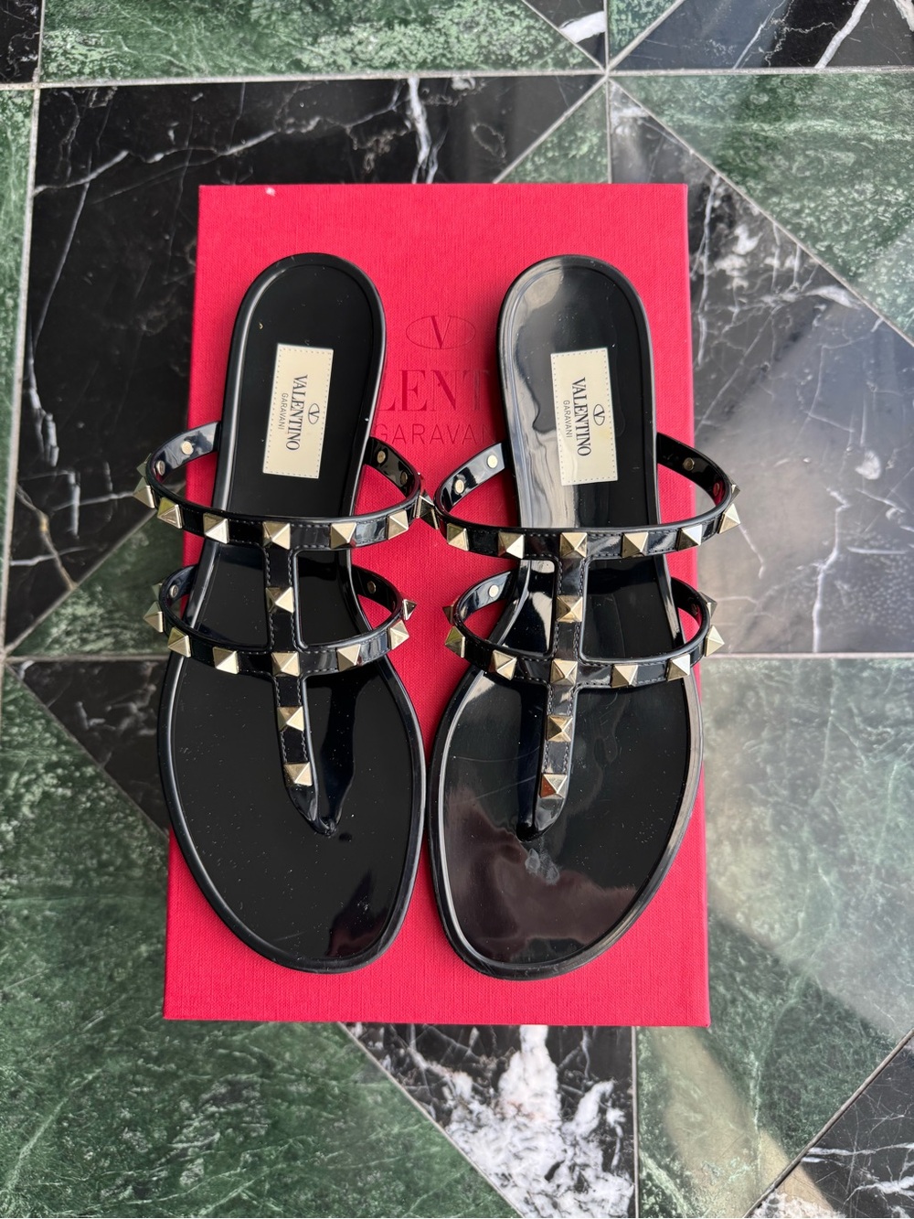 Valentino Garavani Rockstud Black Jelly Thong Sandals Gold Studs EU 38 + Box